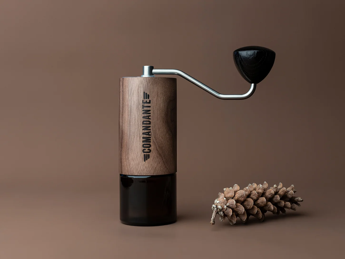 Comandante Grinder in Virginia Walnut